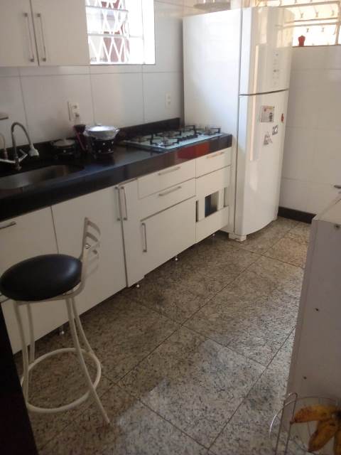 Casa à venda com 3 quartos, 160m² - Foto 11