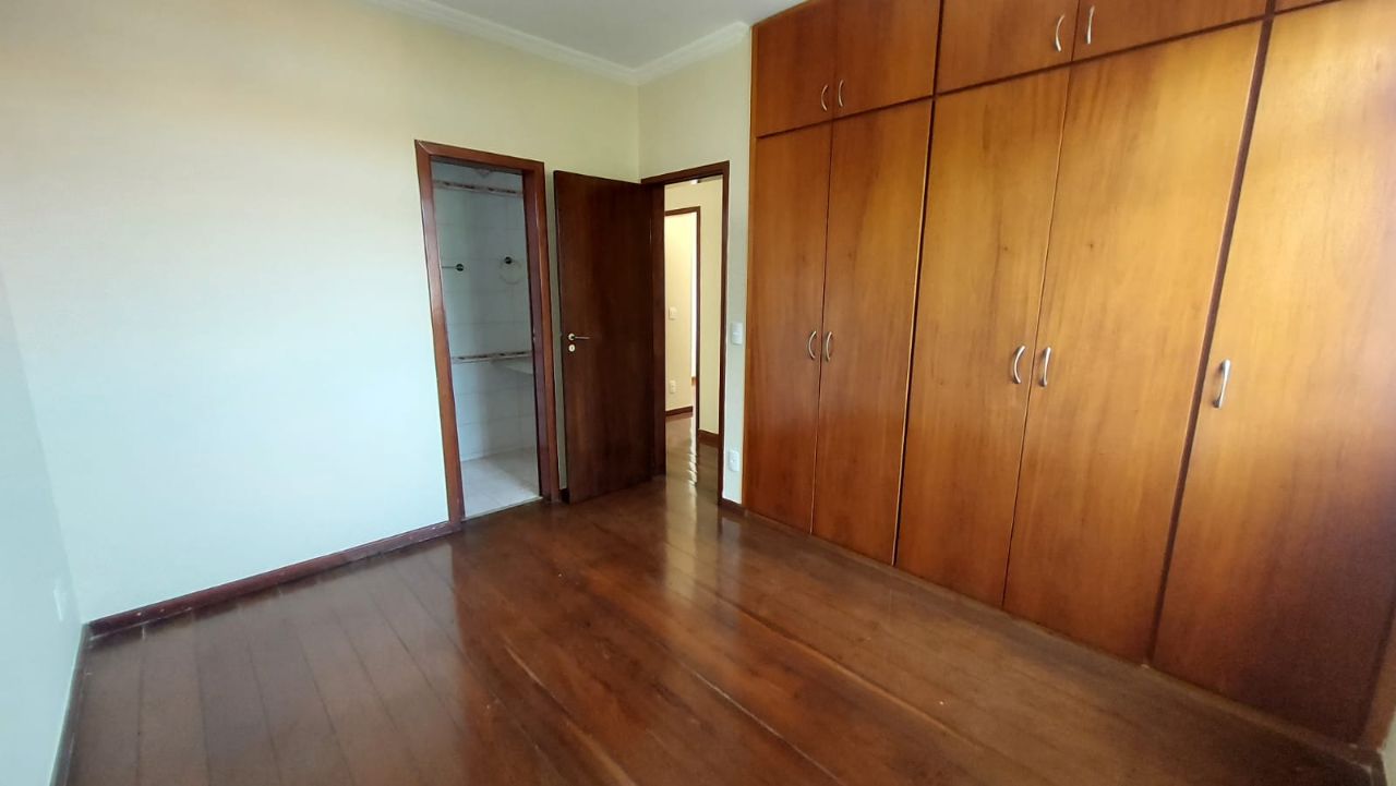 Apartamento para alugar com 3 quartos, 90m² - Foto 18