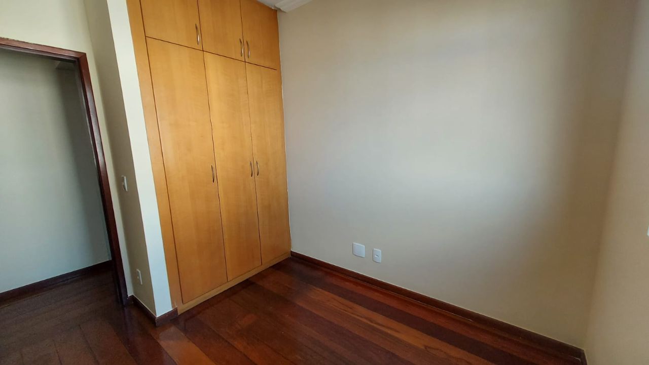 Apartamento para alugar com 3 quartos, 90m² - Foto 10