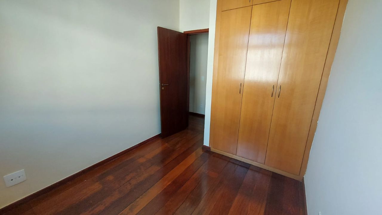 Apartamento para alugar com 3 quartos, 90m² - Foto 11