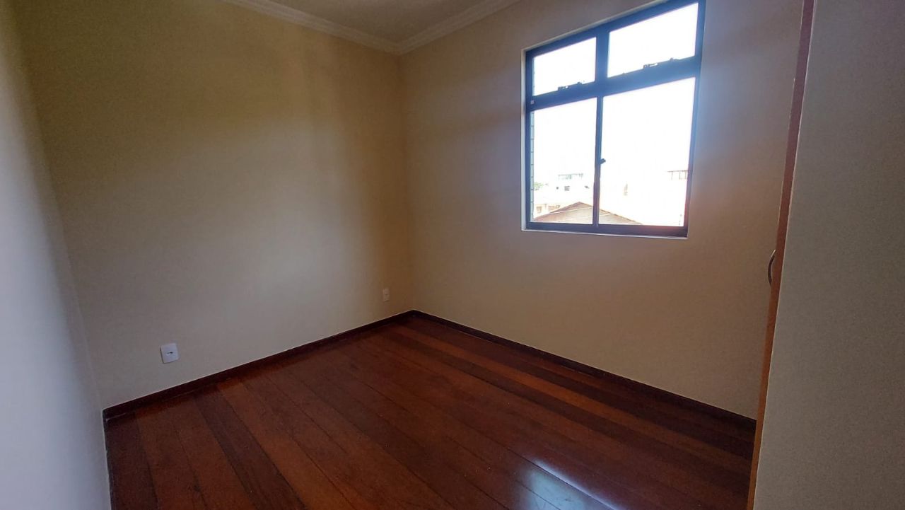 Apartamento para alugar com 3 quartos, 90m² - Foto 14