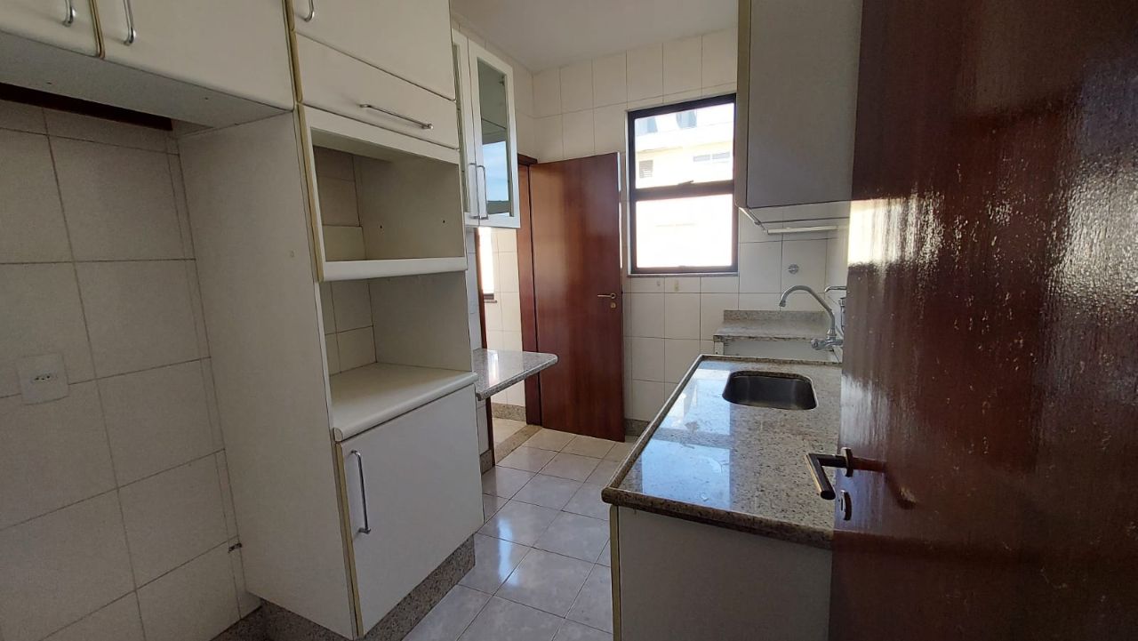 Apartamento para alugar com 3 quartos, 90m² - Foto 23