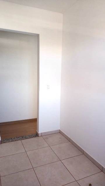 Apartamento à venda com 2 quartos, 48m² - Foto 4