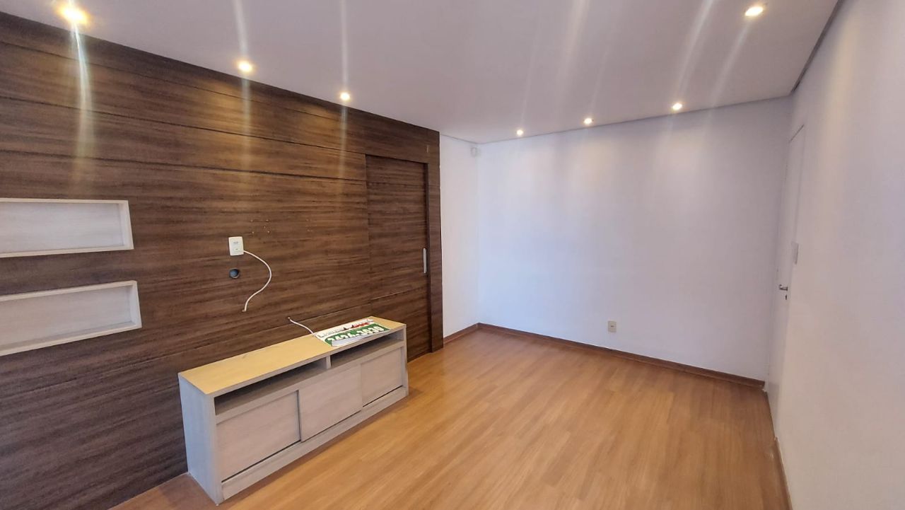 Apartamento para alugar com 3 quartos, 70m² - Foto 4