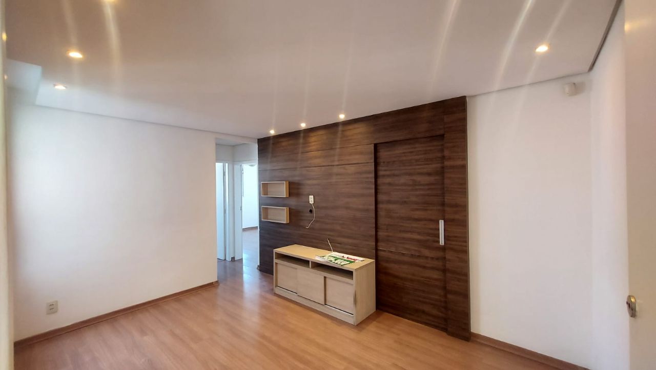 Apartamento para alugar com 3 quartos, 70m² - Foto 1