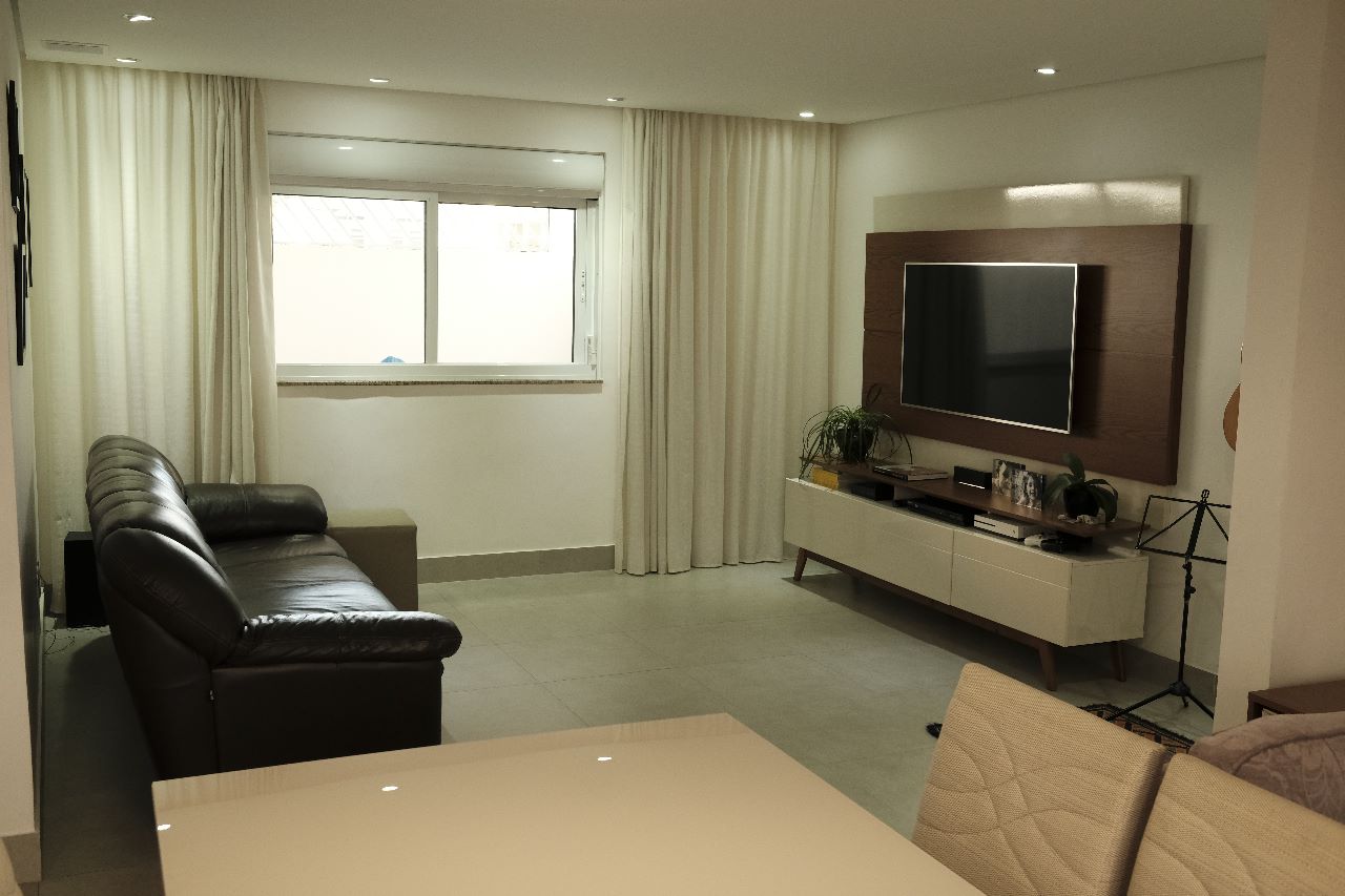 Casa à venda com 3 quartos, 165m² - Foto 1