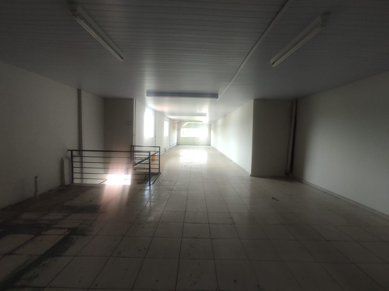 Prédio Inteiro à venda, 600m² - Foto 2