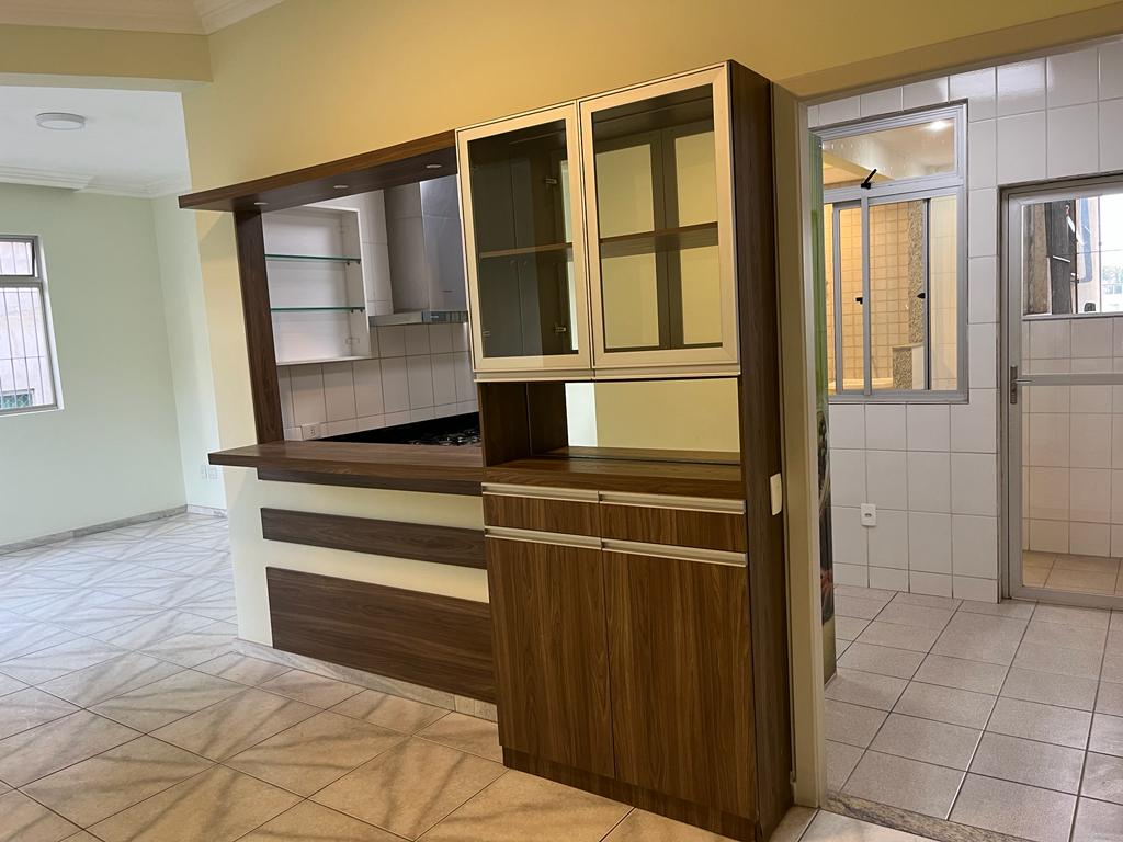 Apartamento à venda com 4 quartos, 120m² - Foto 2