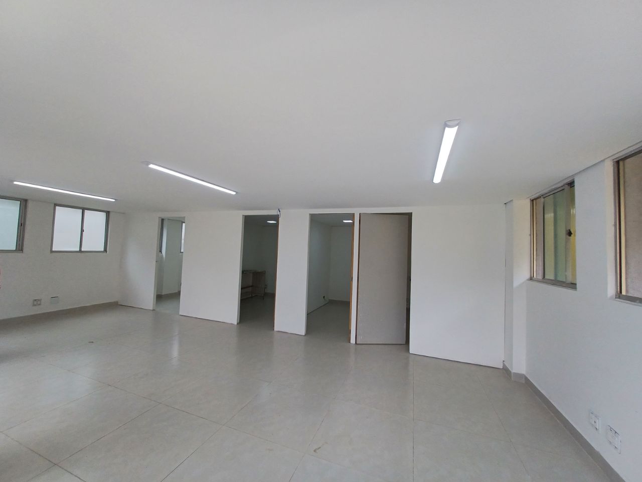 Loja-Salão, 65 m² - Foto 1