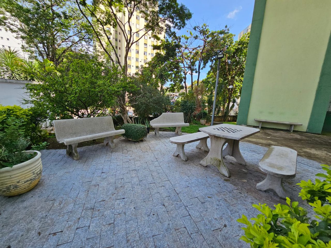Apartamento à venda com 2 quartos, 60m² - Foto 13