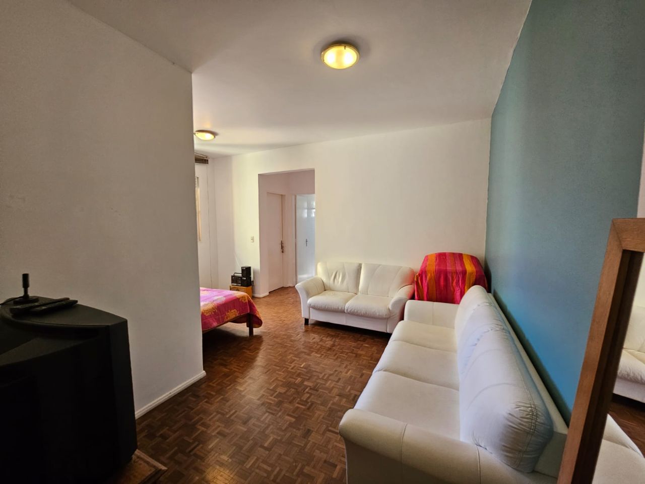 Apartamento à venda com 2 quartos, 60m² - Foto 2