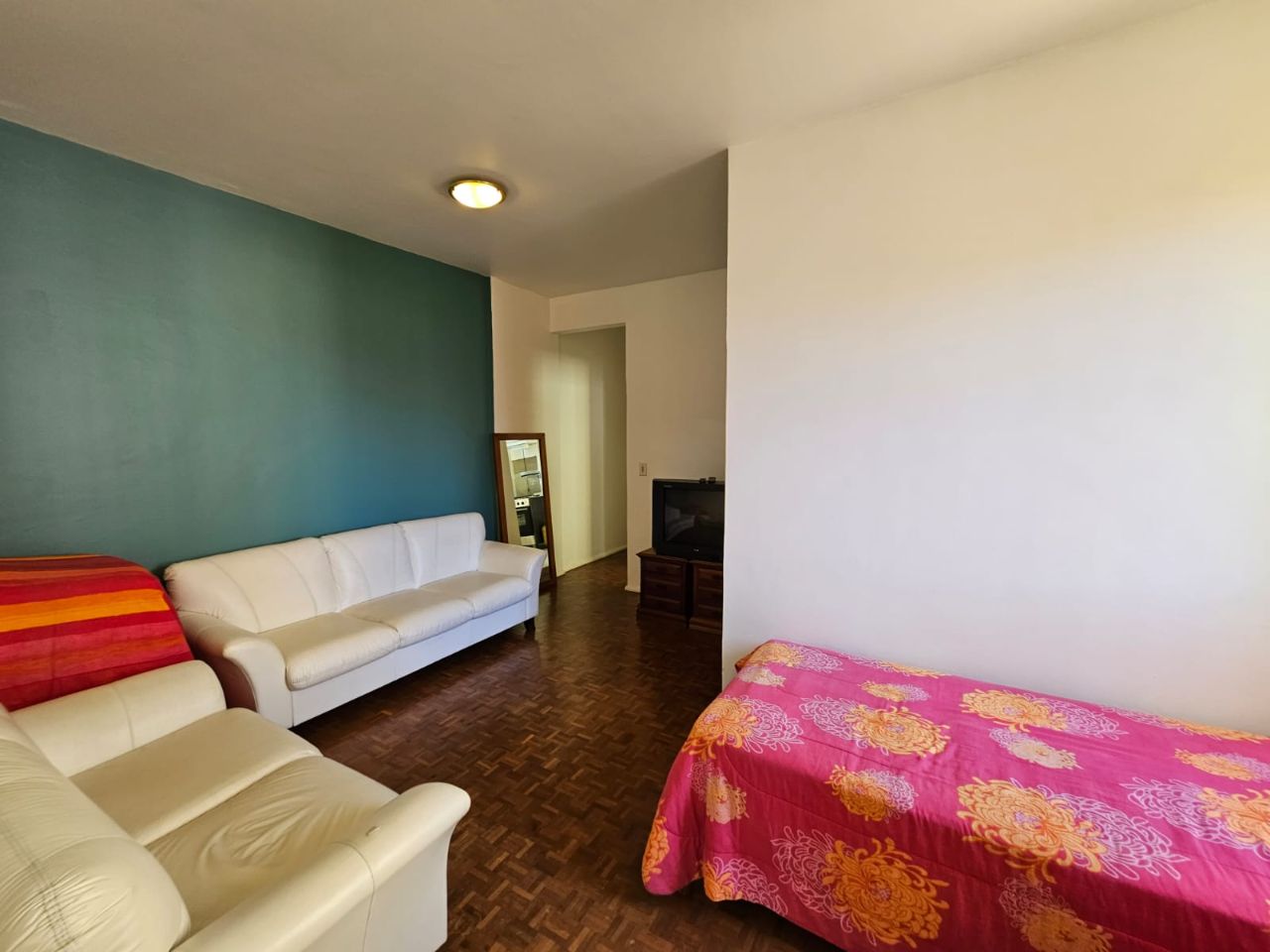 Apartamento à venda com 2 quartos, 60m² - Foto 1
