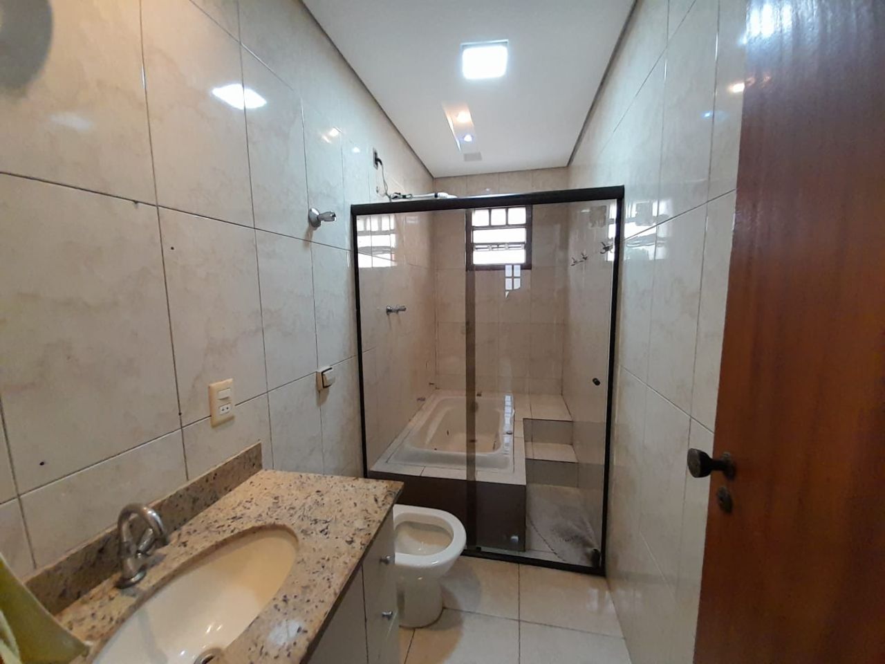 Casa à venda com 3 quartos, 200m² - Foto 5