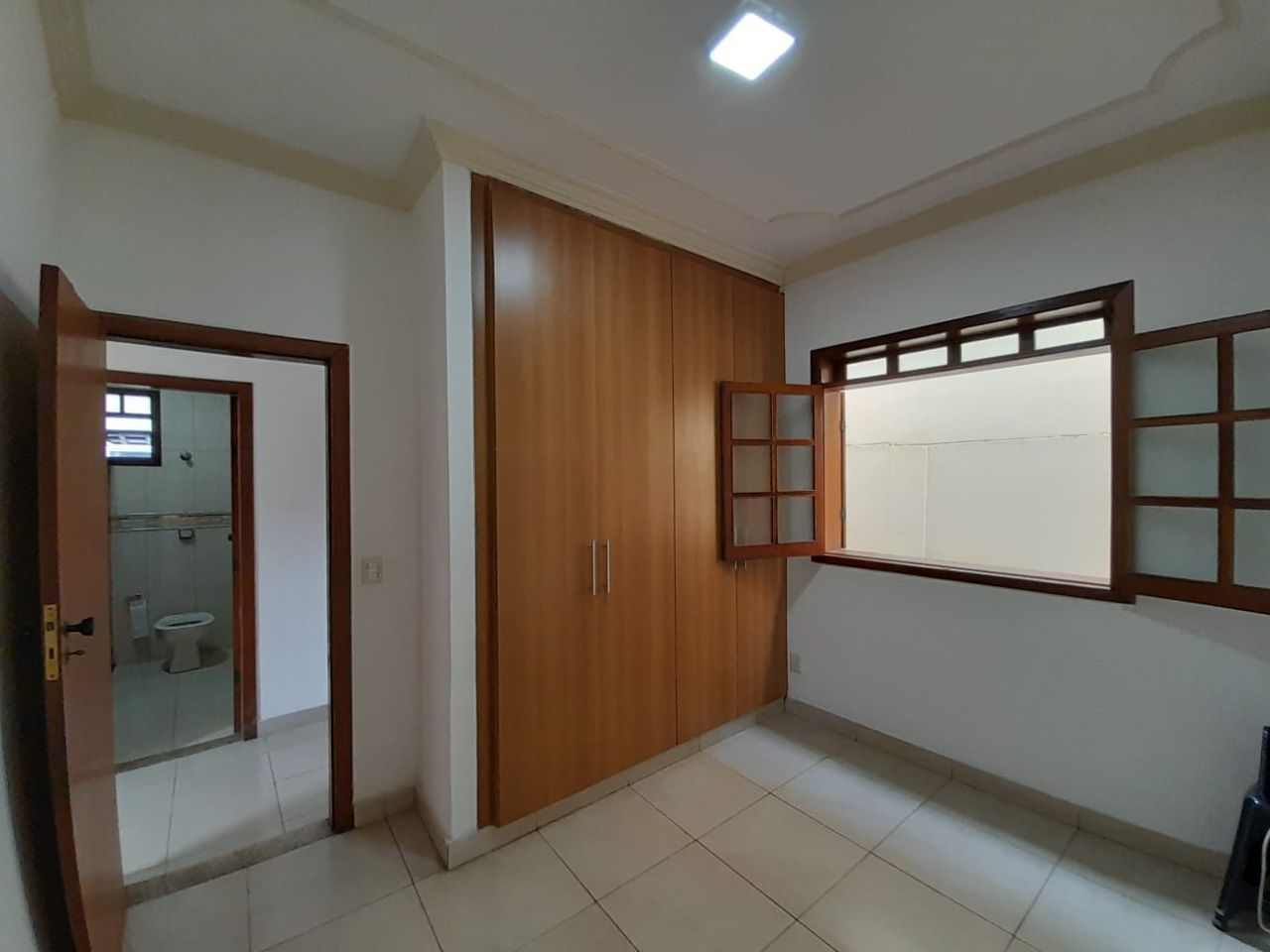 Casa à venda com 3 quartos, 200m² - Foto 12