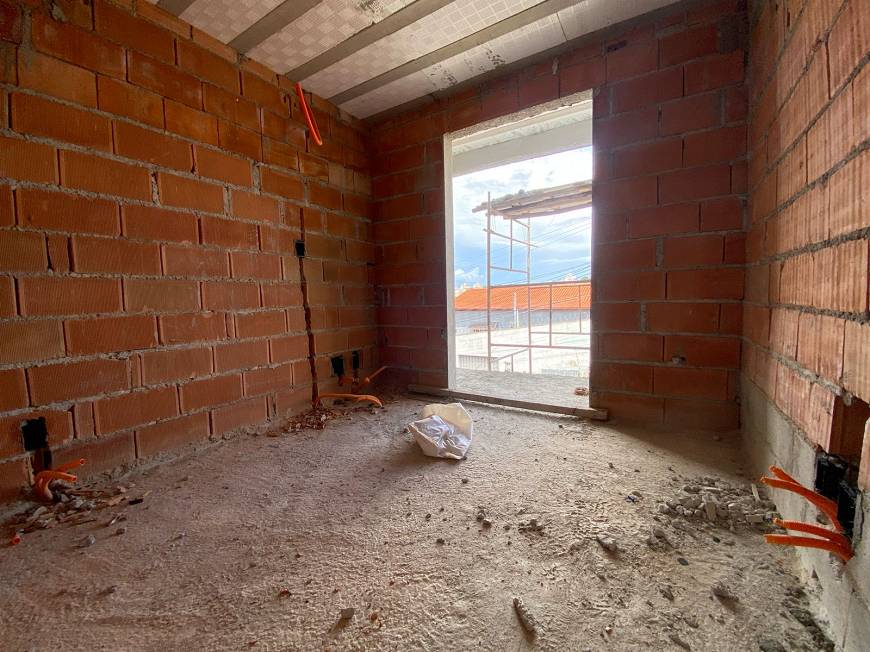 Casa à venda com 2 quartos, 86m² - Foto 2
