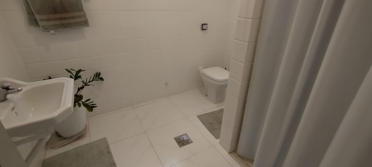 Casa à venda com 6 quartos, 154m² - Foto 16