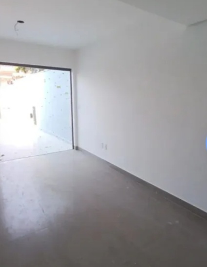 Casa à venda com 2 quartos, 118m² - Foto 2