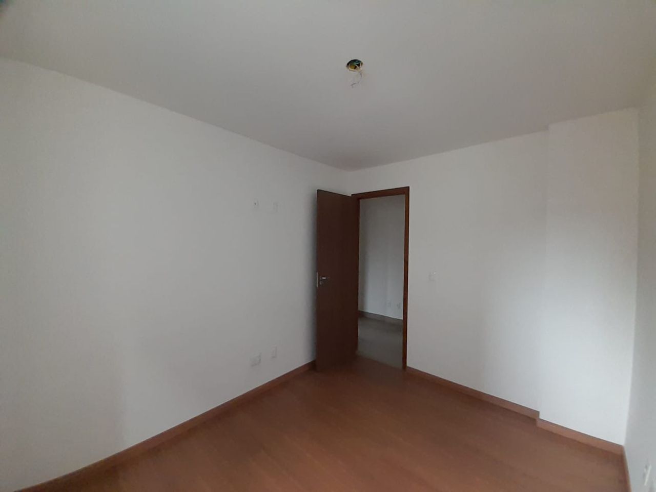 Apartamento à venda com 2 quartos, 77m² - Foto 10