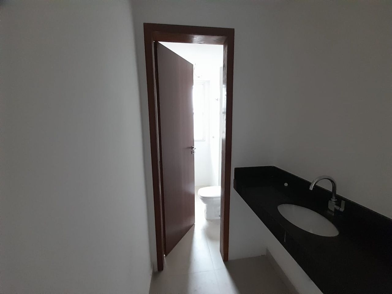 Apartamento à venda com 2 quartos, 77m² - Foto 11