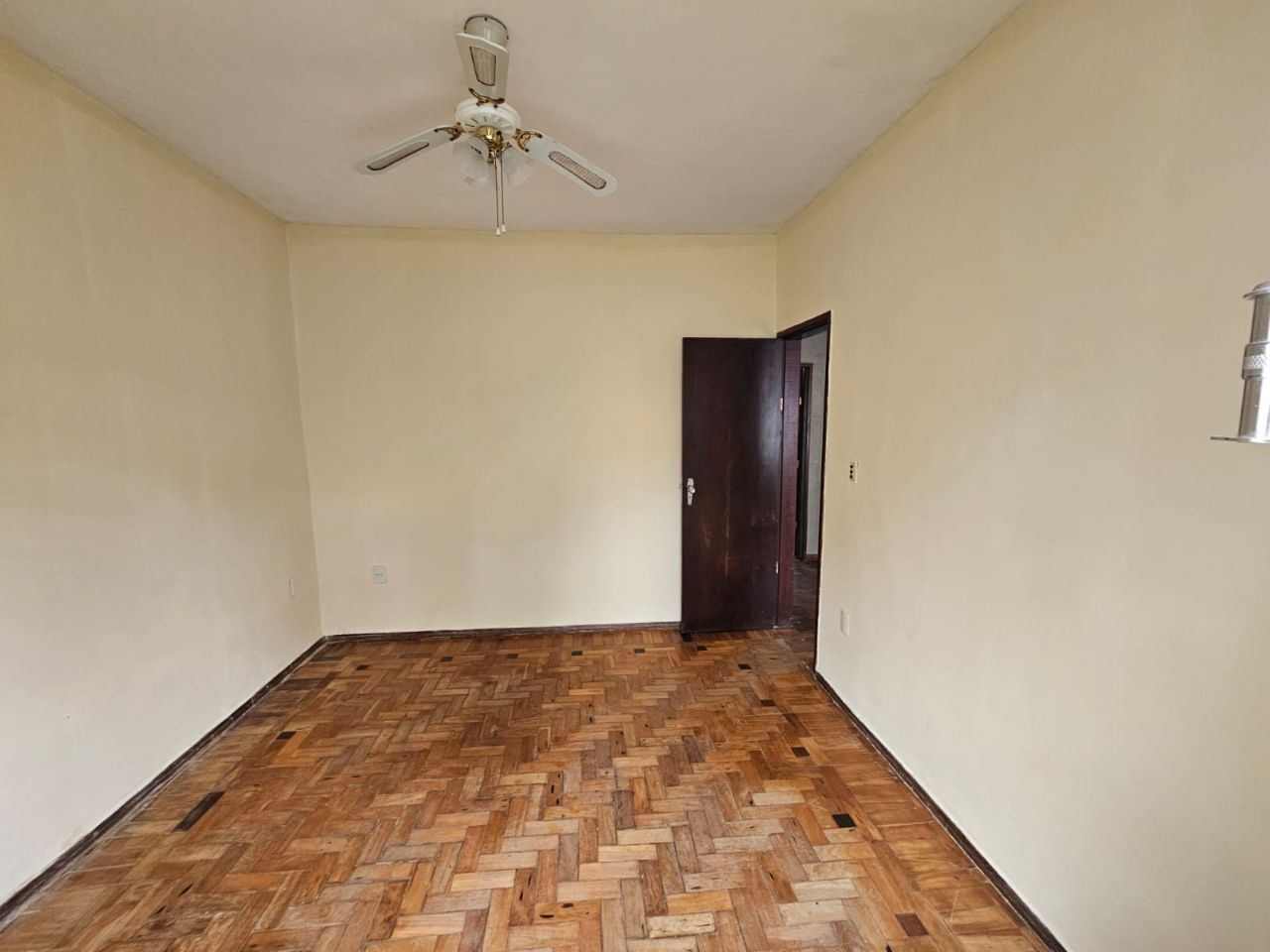 Casa à venda com 3 quartos, 276m² - Foto 8