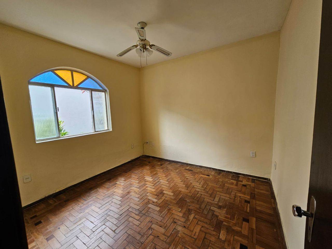 Casa à venda com 3 quartos, 276m² - Foto 9