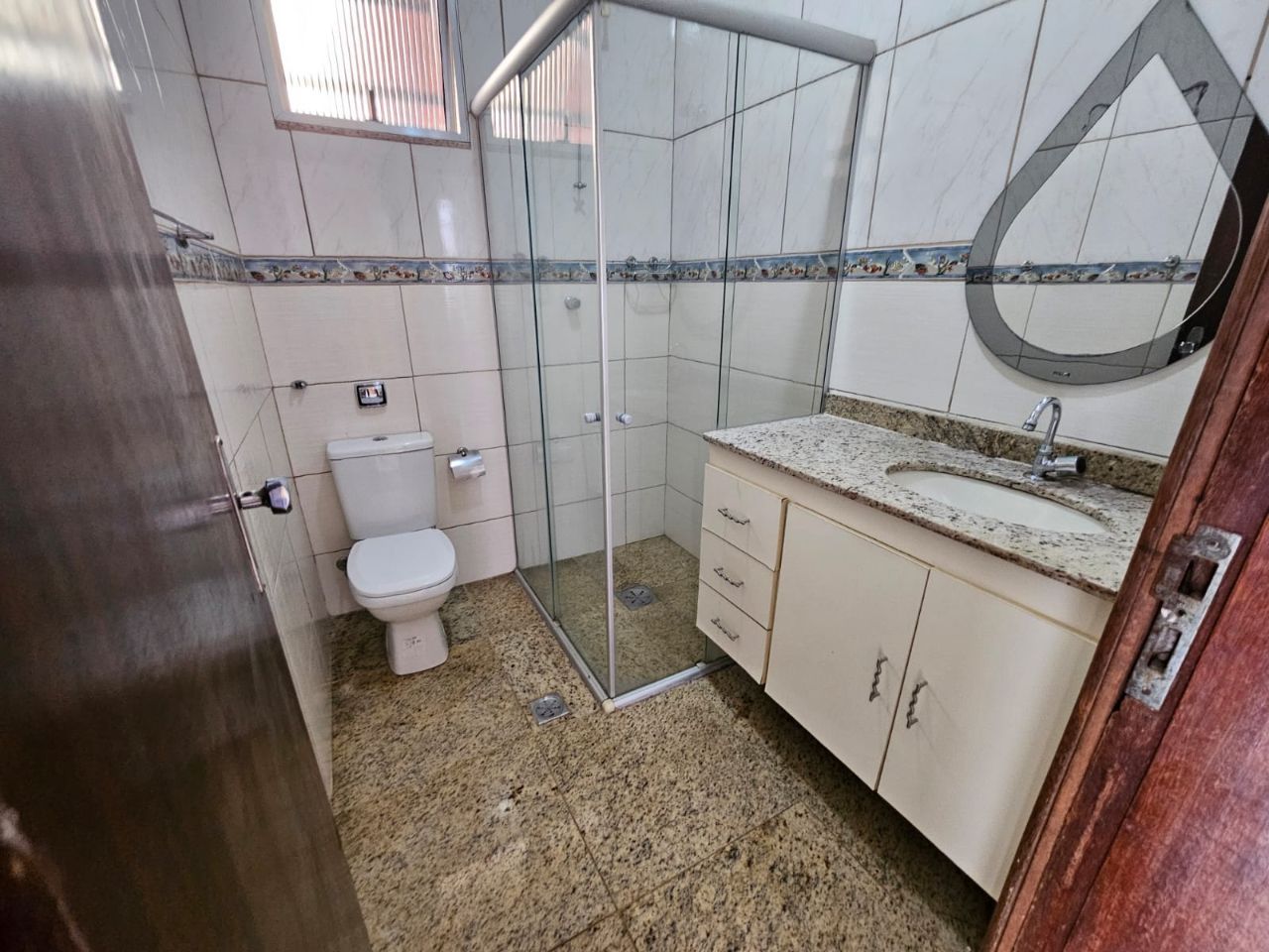 Casa à venda com 3 quartos, 276m² - Foto 16
