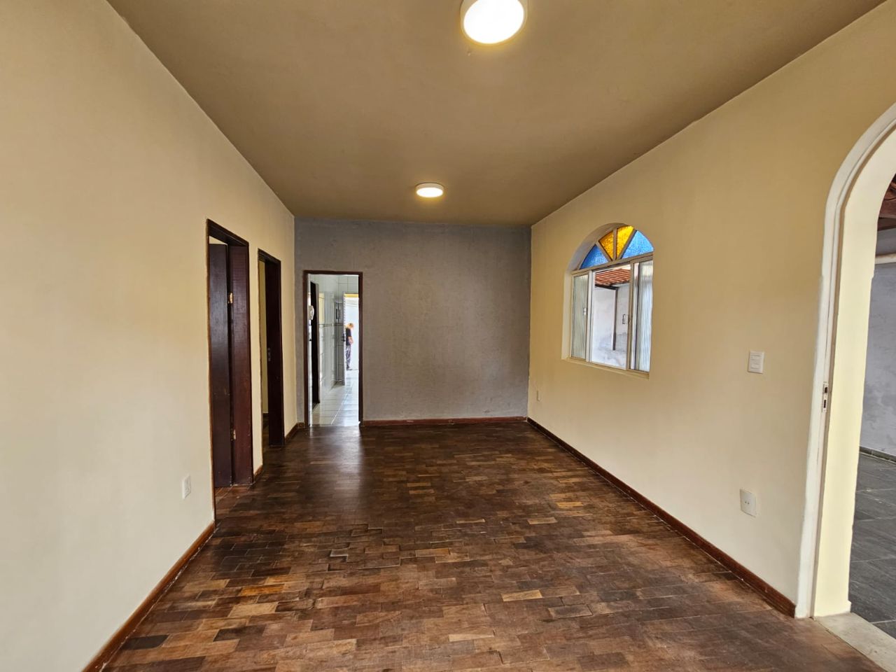 Casa à venda com 3 quartos, 276m² - Foto 4