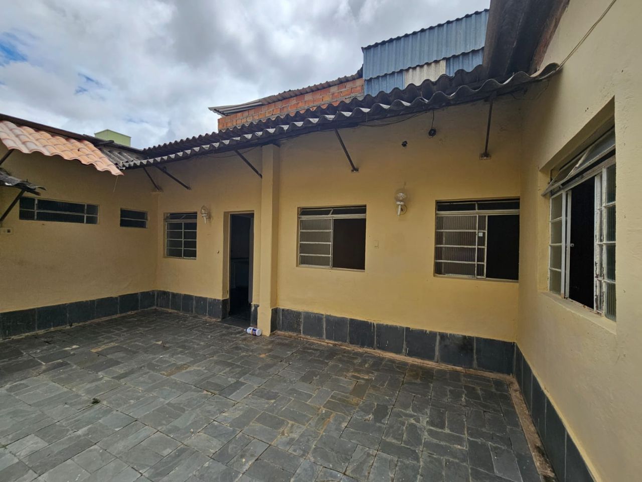 Casa à venda com 3 quartos, 276m² - Foto 24