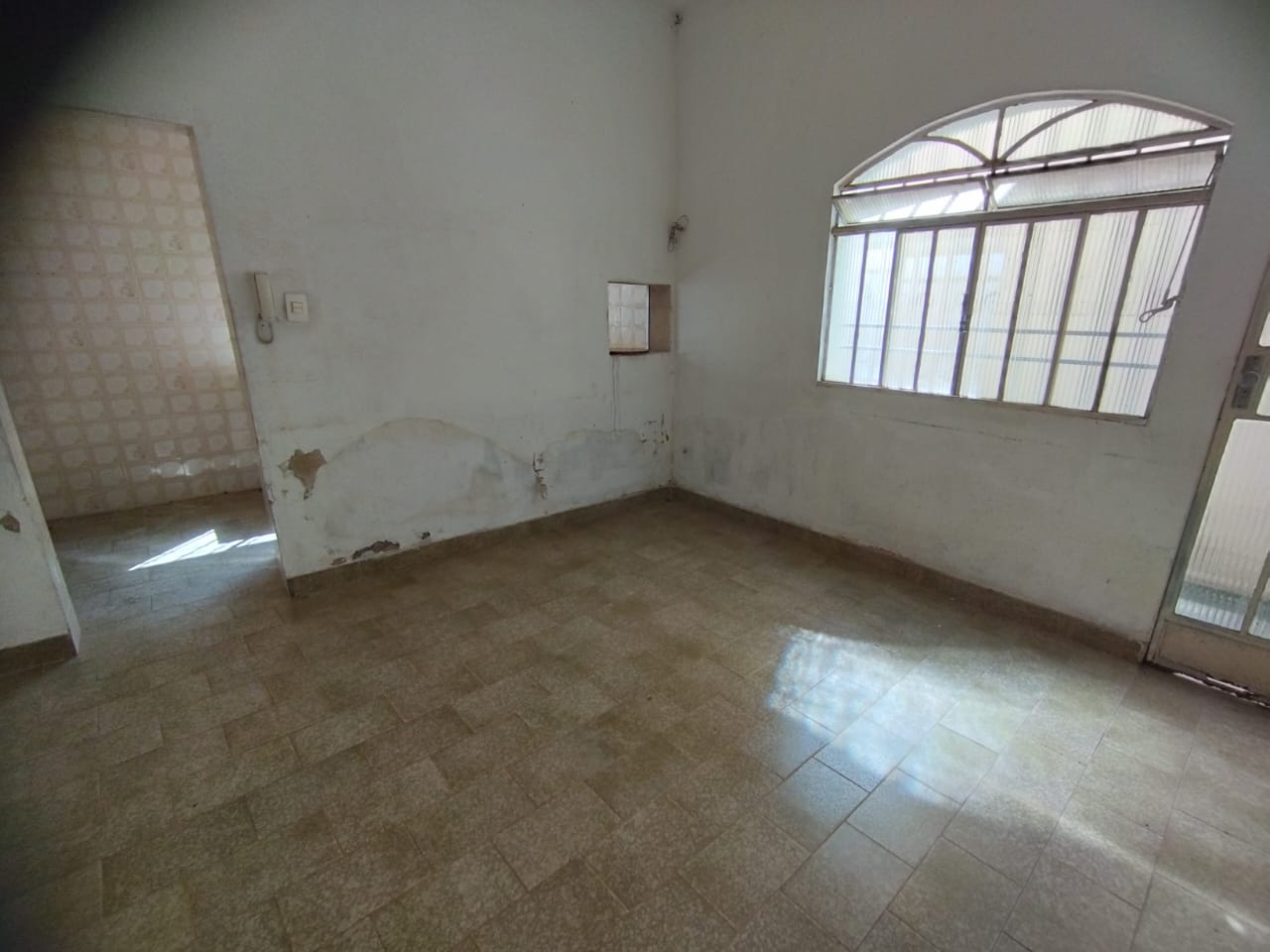 Casa à venda com 6 quartos, 234m² - Foto 7
