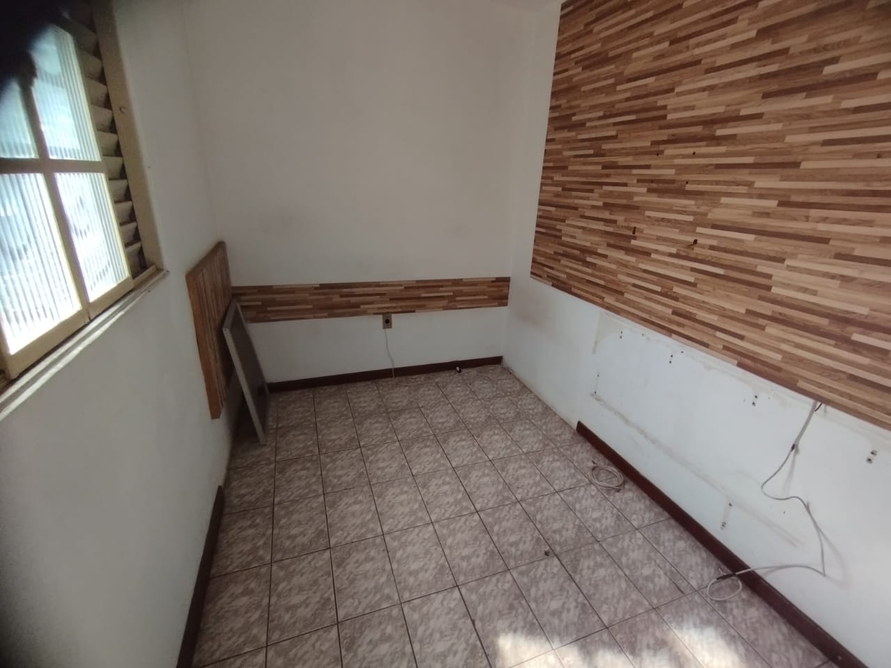 Casa à venda com 6 quartos, 234m² - Foto 13