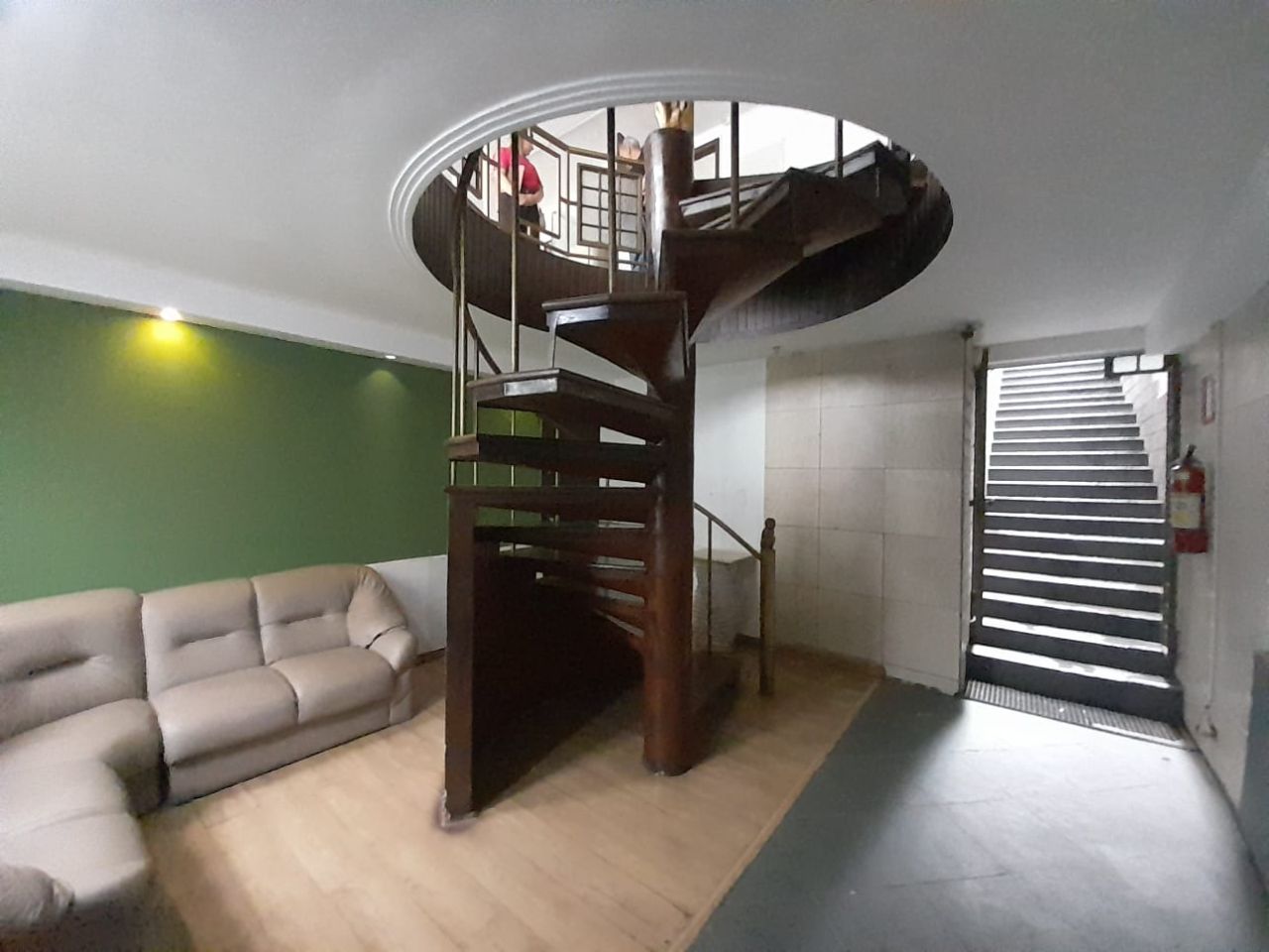 Casa, 6 quartos, 300 m² - Foto 1