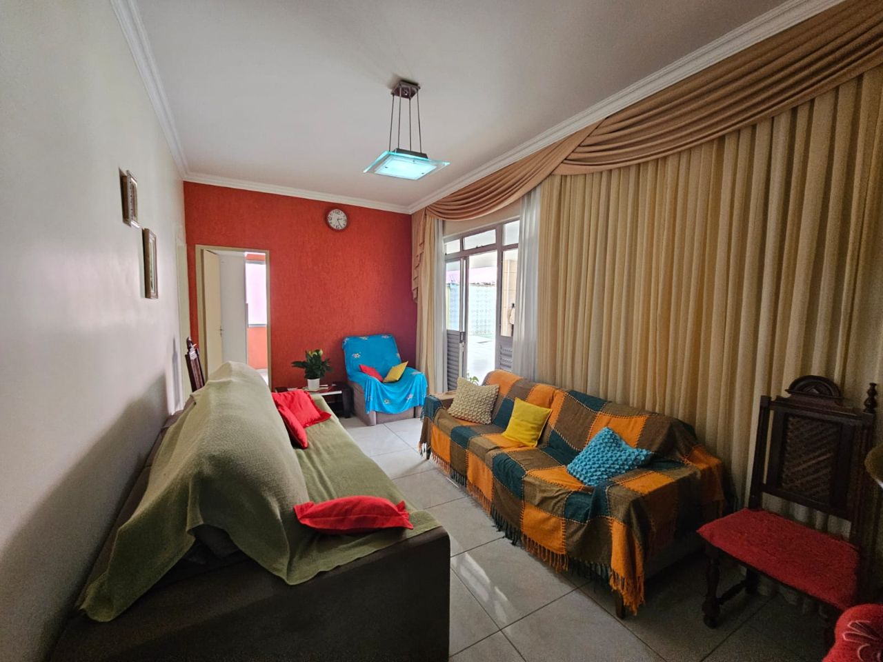 Casa à venda com 3 quartos, 224m² - Foto 3