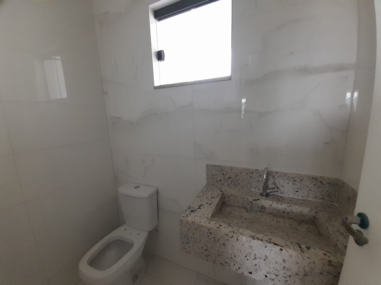 Casa à venda com 3 quartos, 118m² - Foto 11