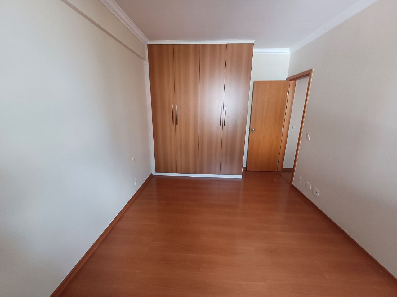 Apartamento à venda com 3 quartos, 119m² - Foto 13