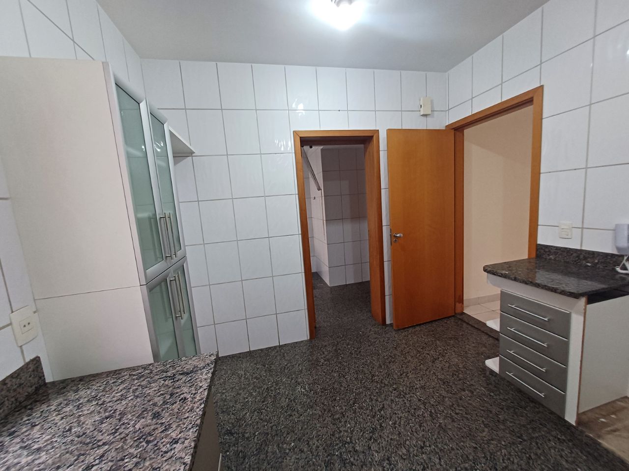 Apartamento à venda com 3 quartos, 119m² - Foto 20