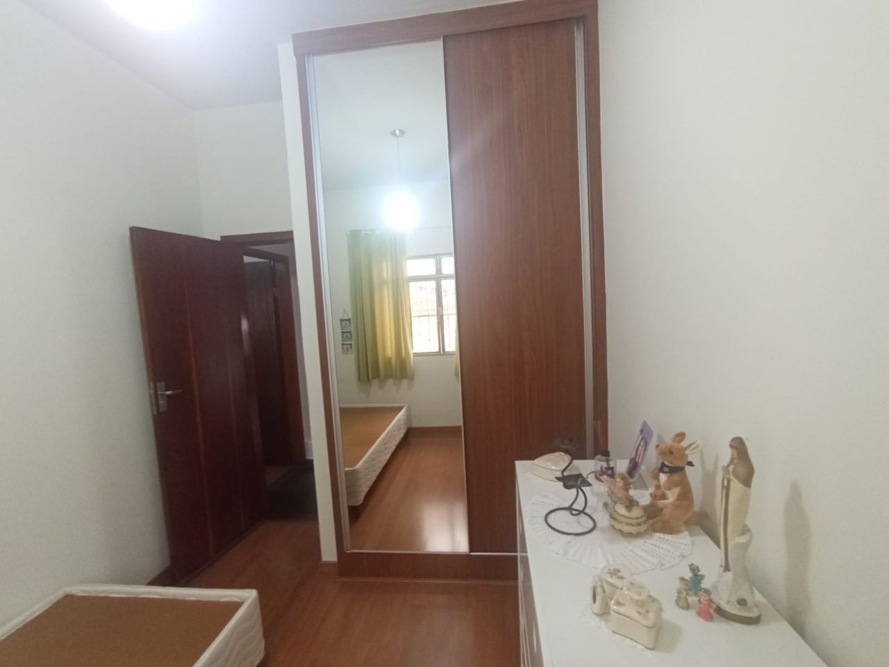 Casa para alugar com 4 quartos, 200m² - Foto 9