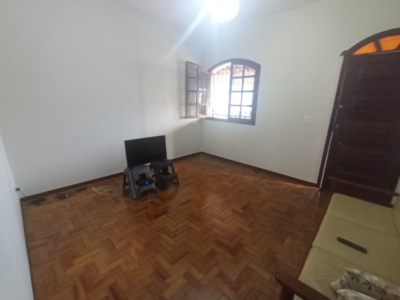Casa para alugar com 4 quartos, 200m² - Foto 10