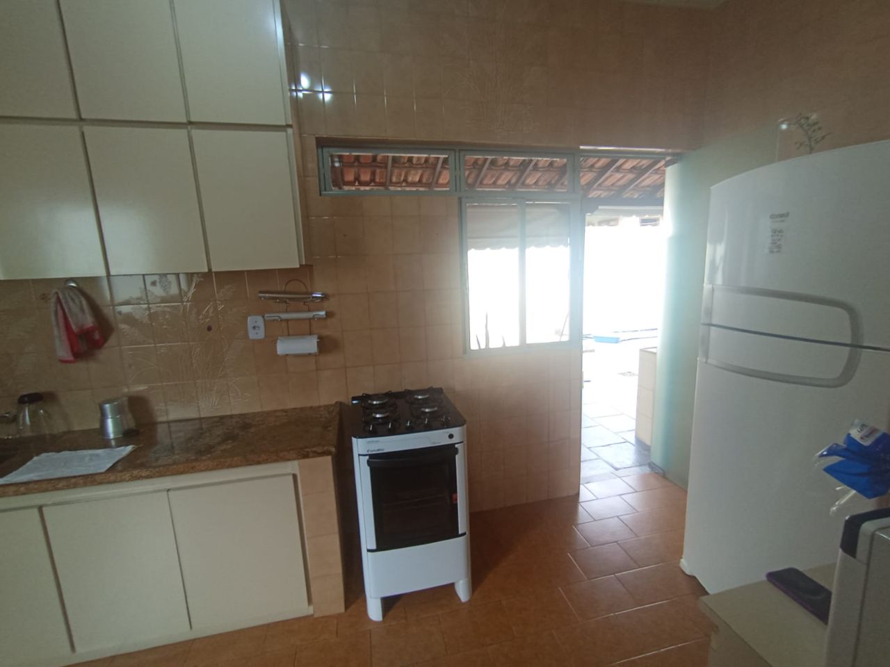Casa para alugar com 4 quartos, 200m² - Foto 17