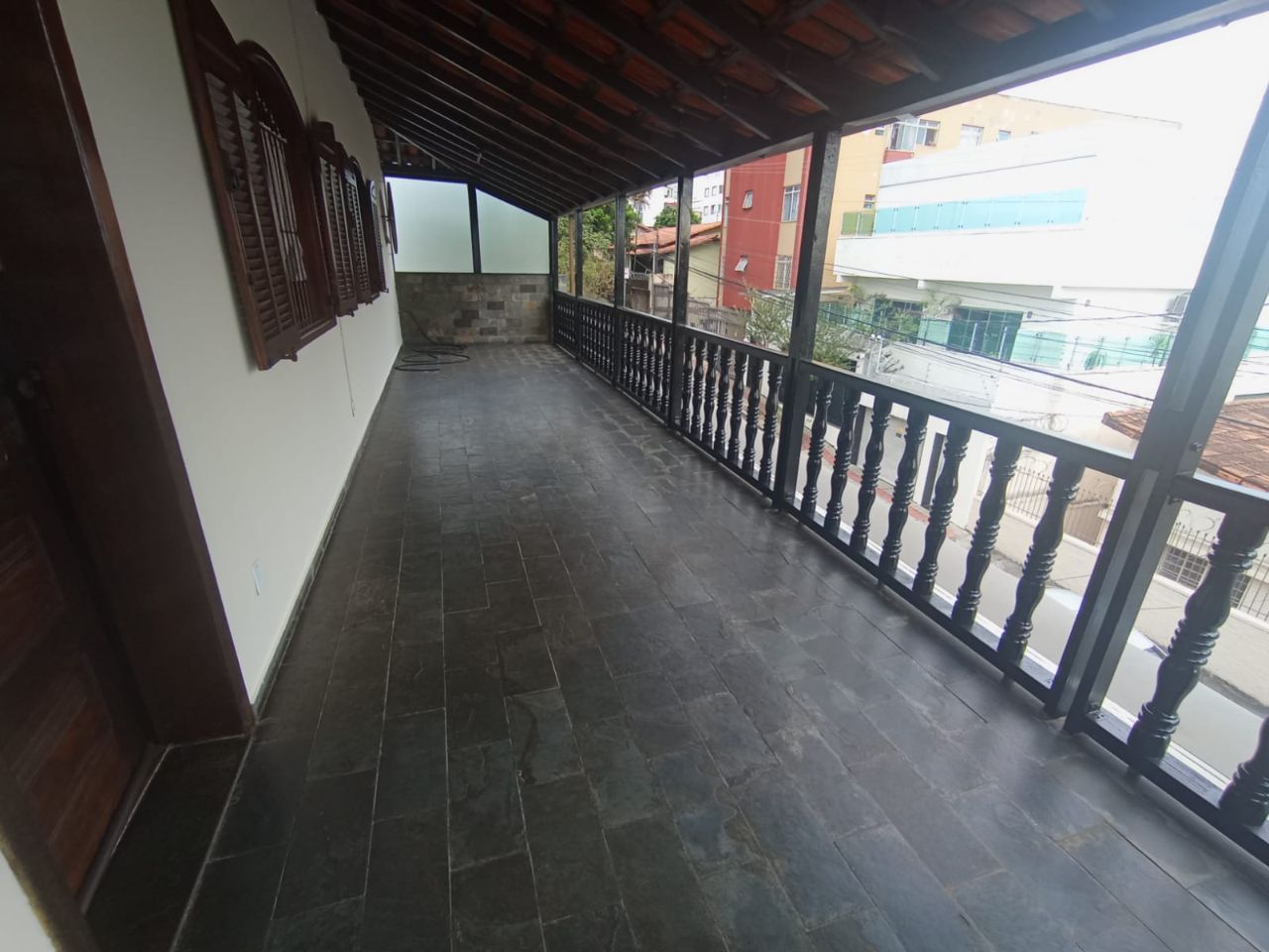 Casa para alugar com 4 quartos, 200m² - Foto 24