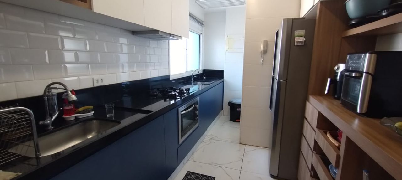 Apartamento à venda com 3 quartos, 81m² - Foto 3