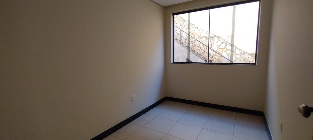 Casa à venda com 5 quartos, 374m² - Foto 9