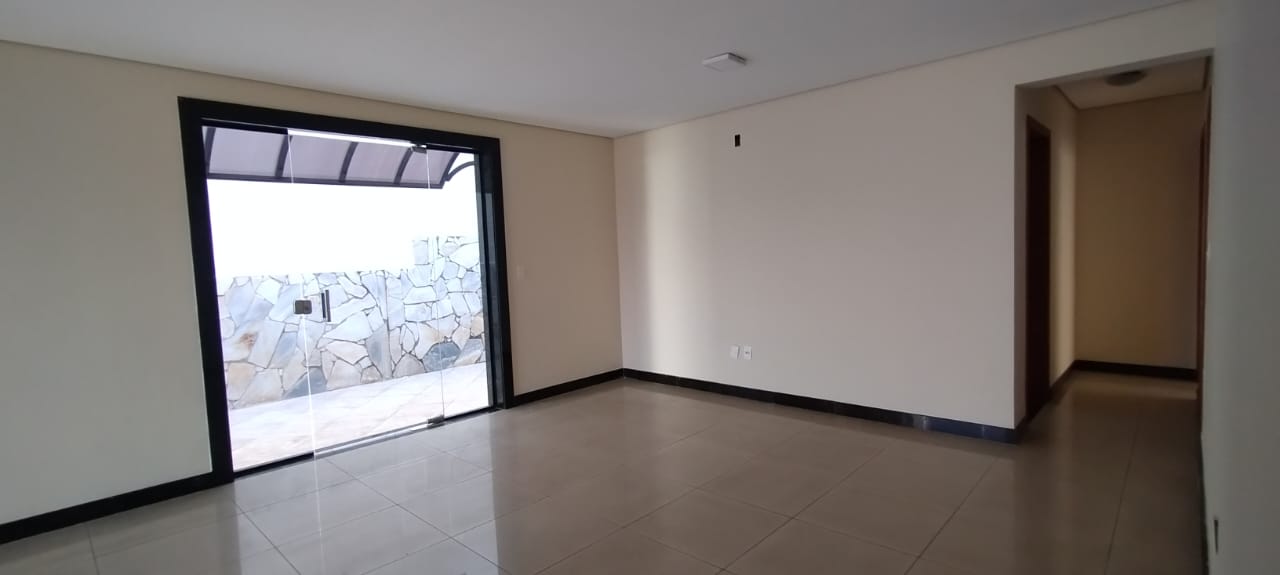 Casa à venda com 5 quartos, 374m² - Foto 10