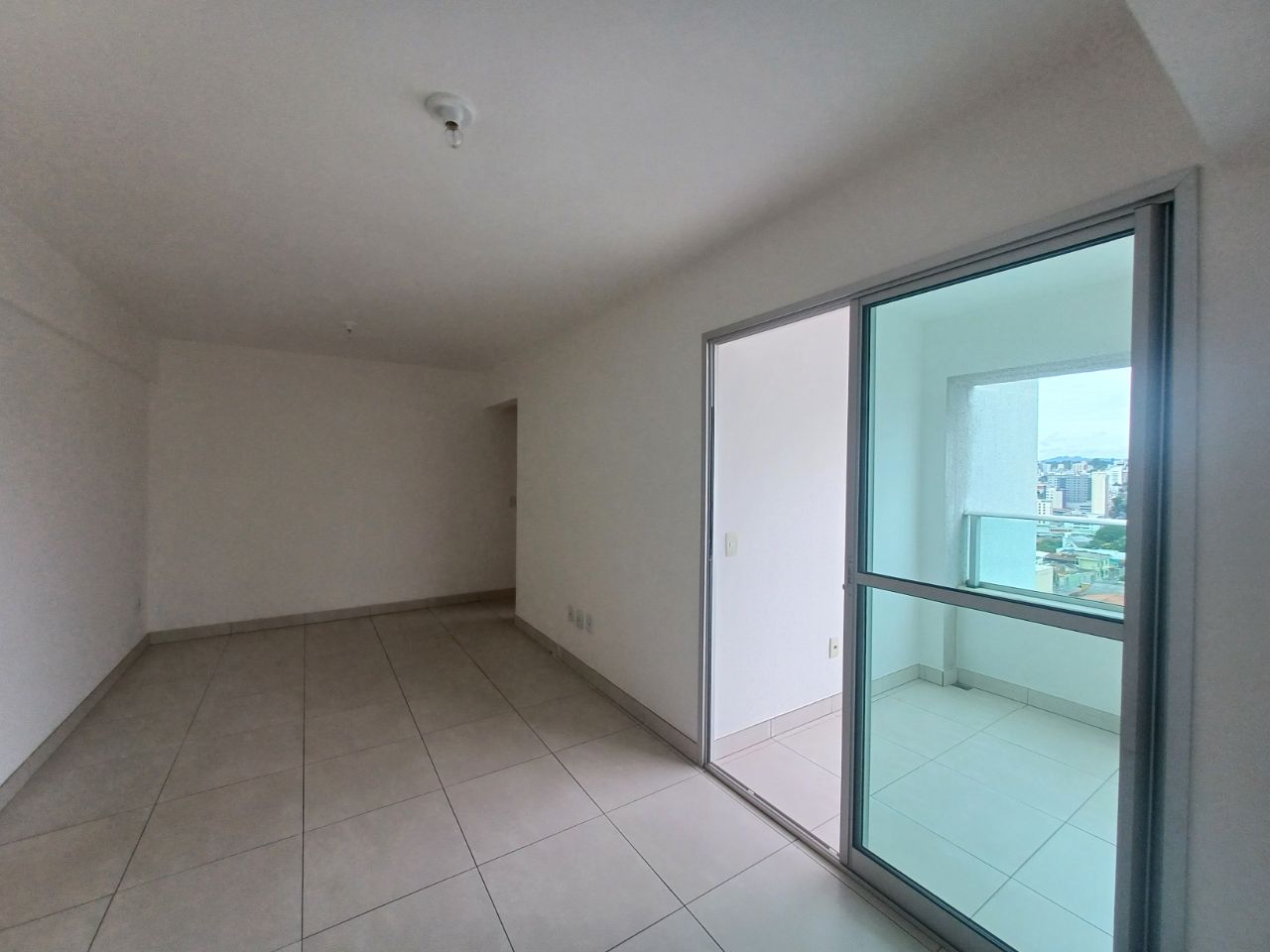 Apartamento à venda com 2 quartos, 59m² - Foto 2