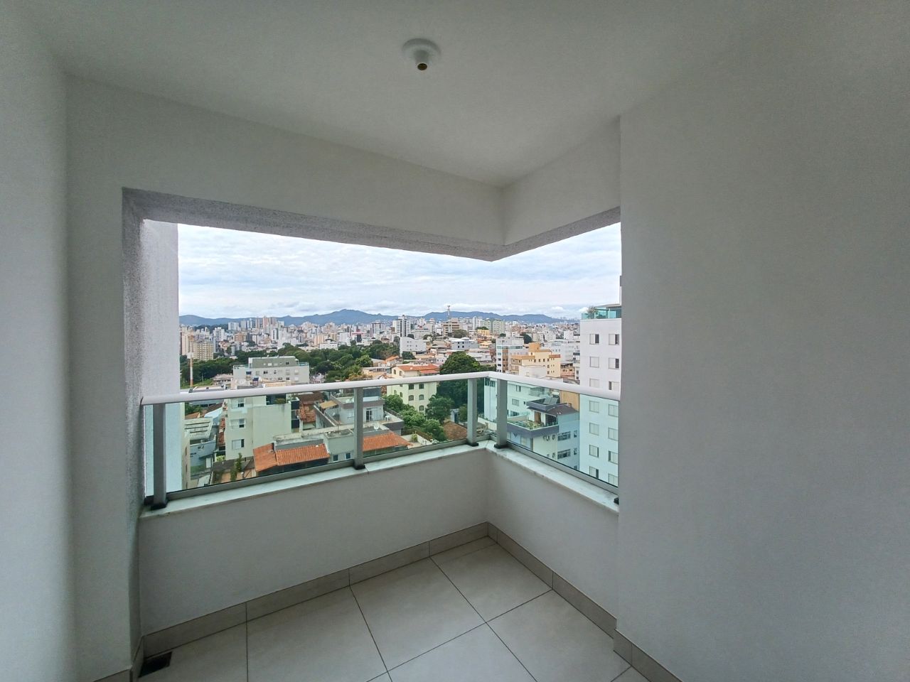 Apartamento à venda com 2 quartos, 59m² - Foto 4