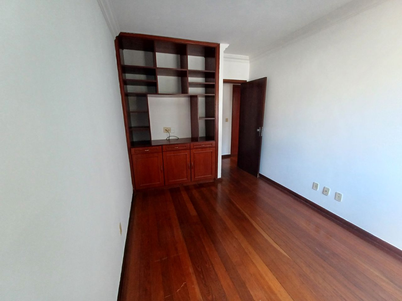 Apartamento à venda com 4 quartos, 120m² - Foto 3
