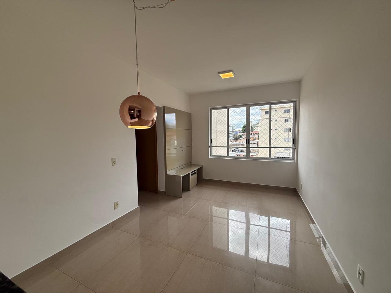 Apartamento para alugar com 2 quartos, 60m² - Foto 1