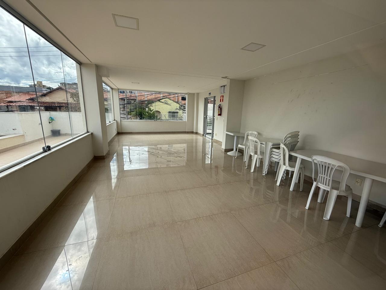 Apartamento para alugar com 2 quartos, 60m² - Foto 22