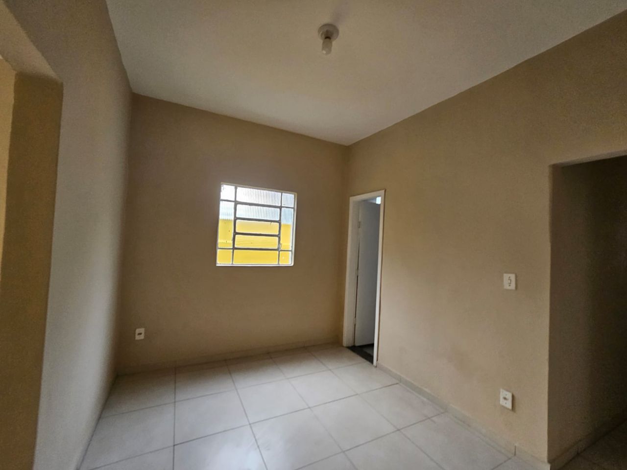 Casa para alugar com 3 quartos, 90m² - Foto 7