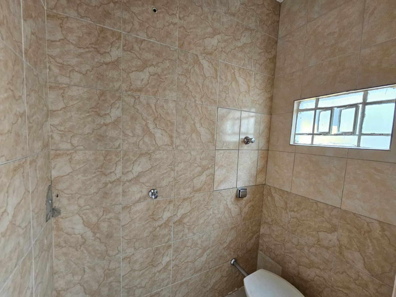 Casa para alugar com 3 quartos, 90m² - Foto 15