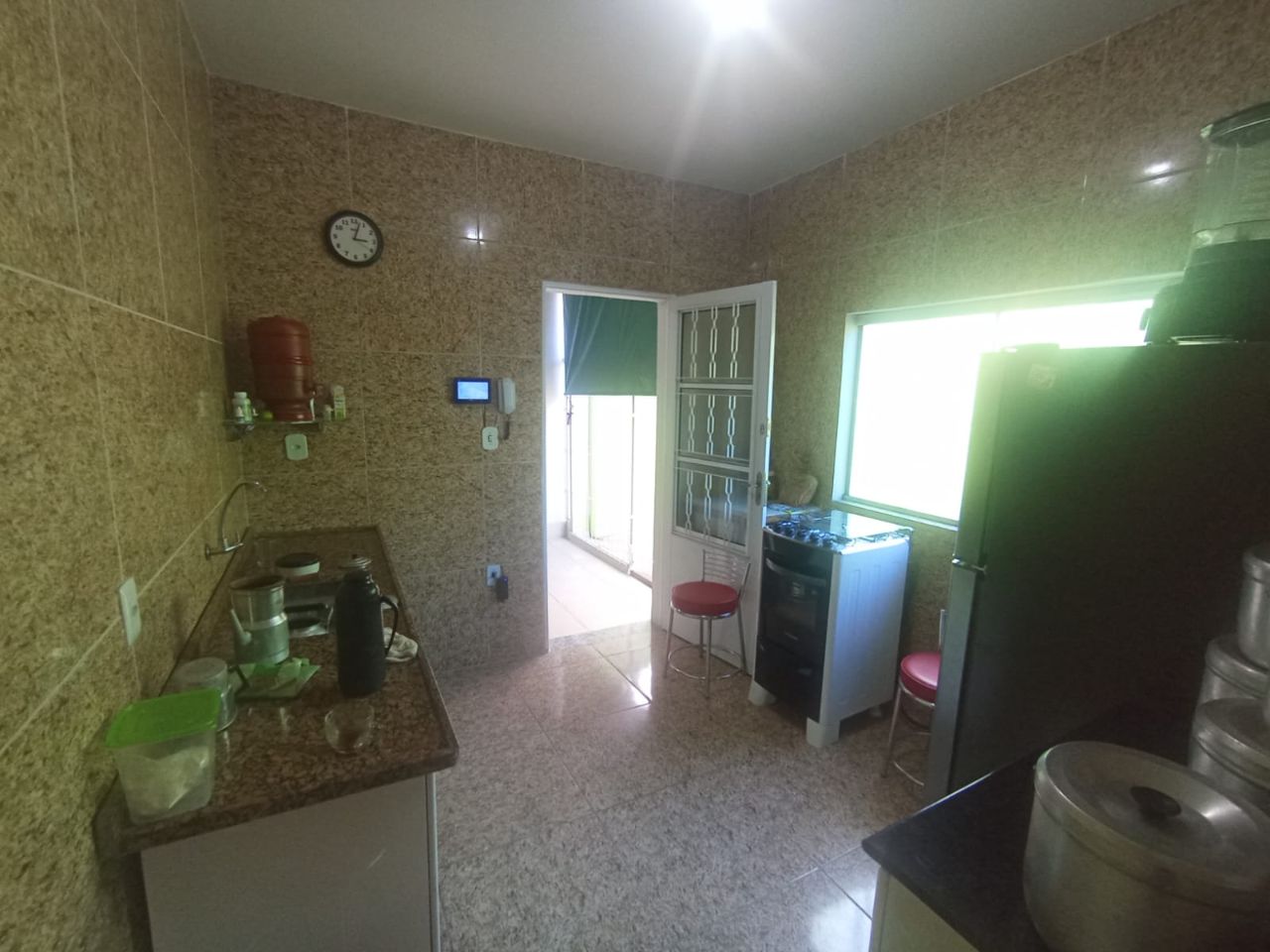 Casa à venda com 2 quartos, 60m² - Foto 14